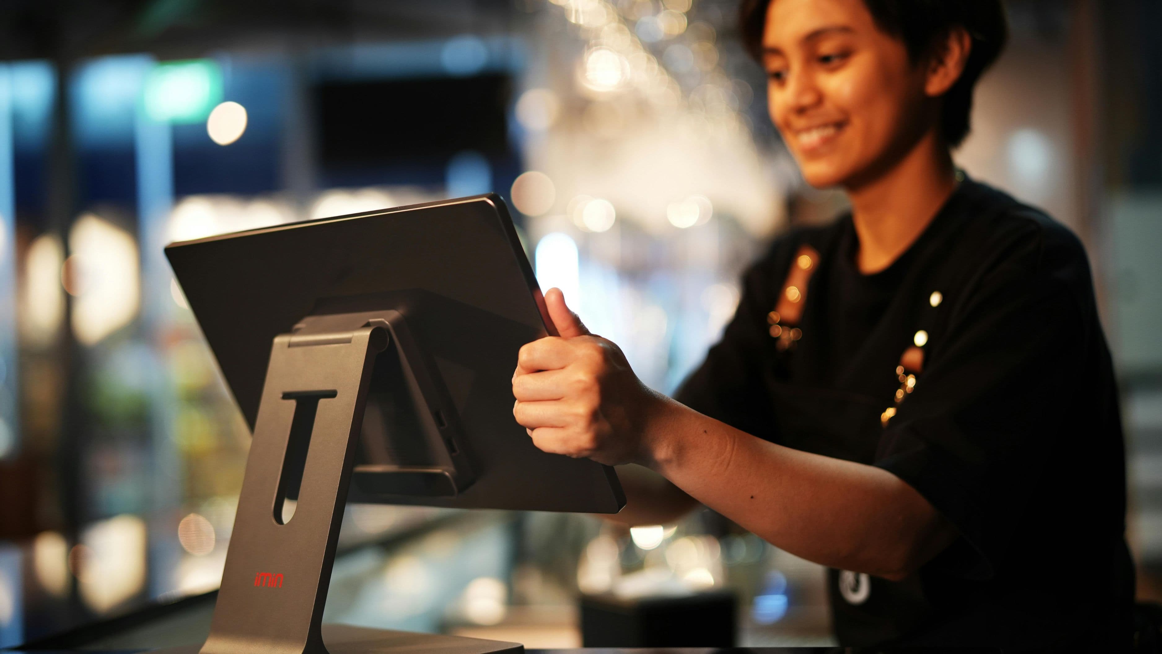 Square Vs. Clover Vs. Toast: Which Pos Works Best for Restaurants?